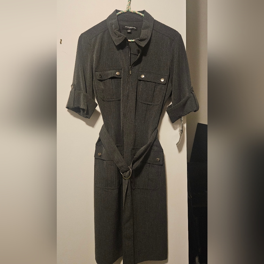 Sharagano dress, size 6, grey